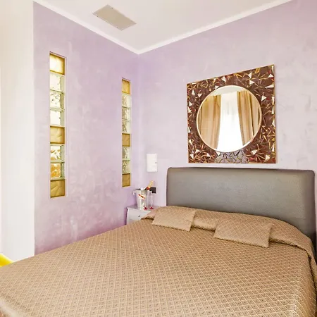 Couette-café Relais Calamatta 2*